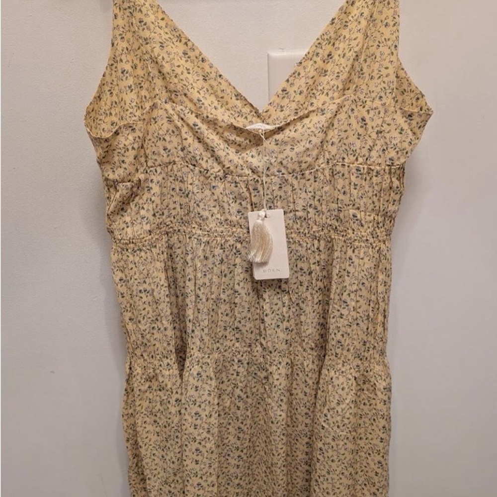 Doen Irina Dress - Pale Yellow Floral V-Neck Spaghetti-Strap Midi Dress - Picture 4 of 5